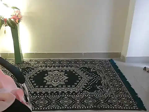  chitranshi online show from 04.15.26