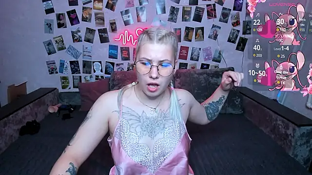 Snapshot of x_Ulya1cutex chatting on 03.21.26 x Ulya1cutex online show from 03.21.26