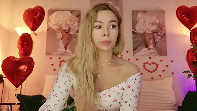 Snapshot of caty_kiss chatting on 02.14.26 caty kiss online show from 02.14.26