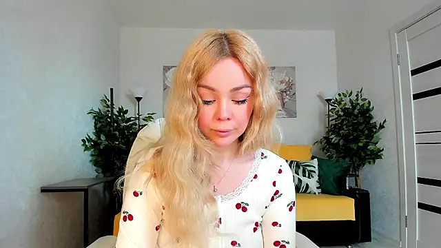 caty kiss online show from 04.17.26