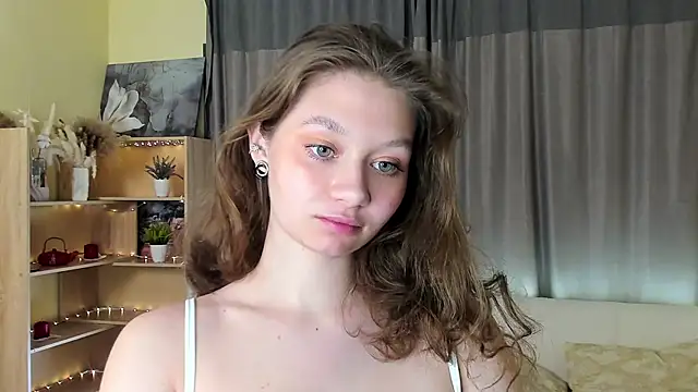 HolliBillig online show from 04.08.26