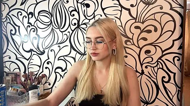 Kat Catherine online show from 02.25.26