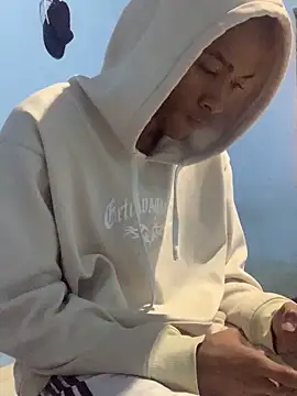 Snapshot of mondacuo3000 chatting on 02.14.26 mondacuo3000 online show from 02.14.26