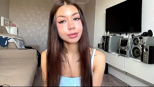 You Club Winx online show from 04.18.26