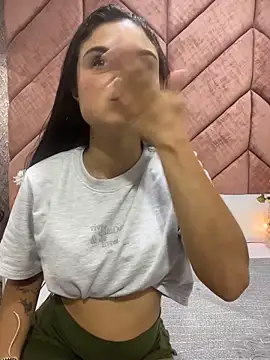 Sunny Linn online show from 04.14.26