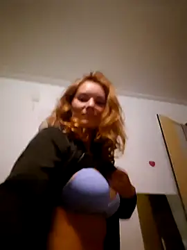 sweetsophie69 online show from 04.25.26