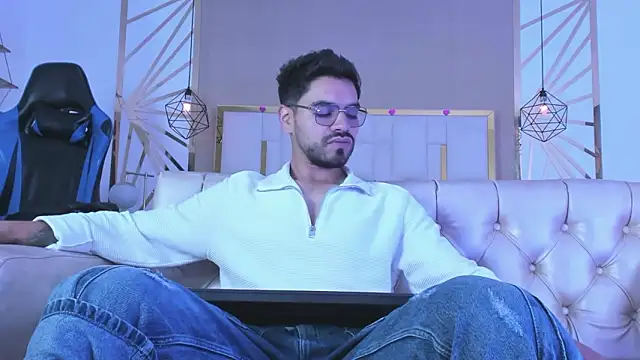 Snapshot of HotPulse_vc chatting on 02.21.26 HotPulse vc online show from 02.21.26