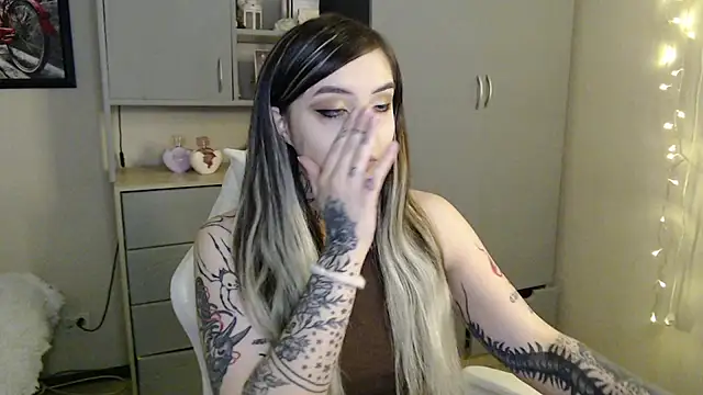 Rin Tozier online show from 03.30.26