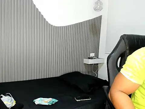 Rose blonde   online show from 06.04.26