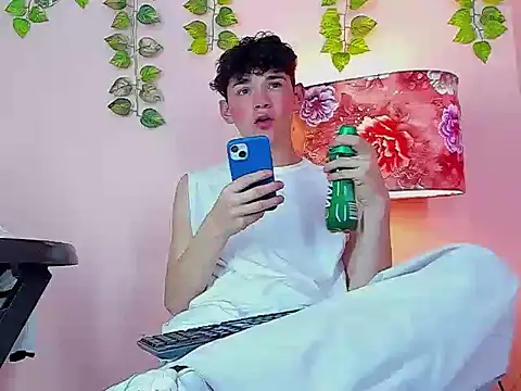 Snapshot of Philippsx chatting on 02.25.26 Philippsx online show from 02.25.26