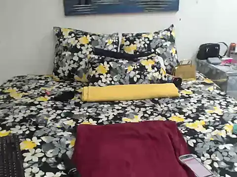 MissRedHotRaven online show from 02.24.26