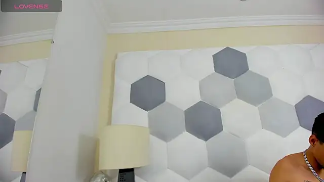 Snapshot of Davi_Ponce chatting on 02.19.26 Davi Ponce online show from 02.19.26