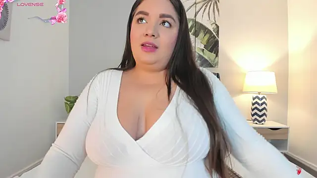 Snapshot of AgathaBloom_ chatting on 02.19.26 AgathaBloom online show from 02.19.26