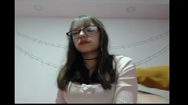 Snapshot of michell_bunny1 chatting on 02.19.26 michell bunny1 online show from 02.19.26