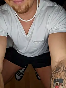 Snapshot of EddyRise- chatting on 02.16.26 EddyRise- online show from 02.16.26