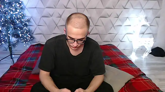 Snapshot of Pure_Aura chatting on 02.13.26 Pure Aura online show from 02.13.26