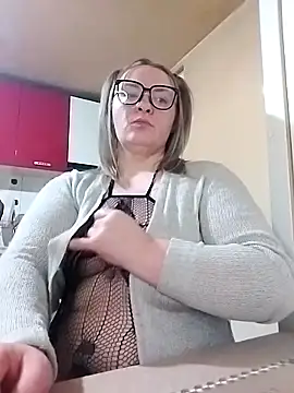 HotStepmommy4 online show from 03.20.26