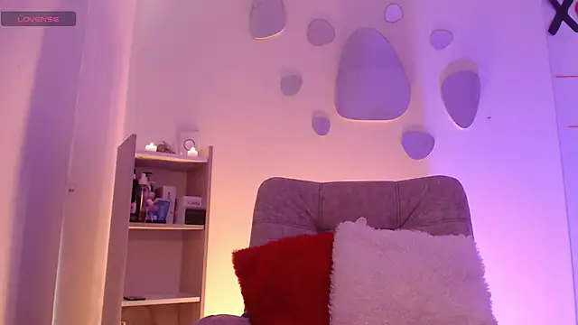 Snapshot of Sussan_keller chatting on 02.20.26 Sussan keller online show from 02.20.26