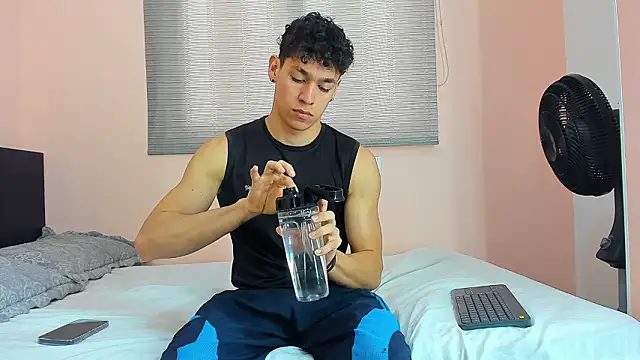 Muscle  Myke online show from 02.24.26