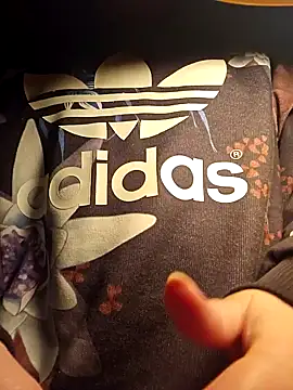 Snapshot of ShySweetheart chatting on 02.22.26 ShySweetheart online show from 02.22.26