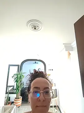 Snapshot of Alexia--27 chatting on 03.01.26 Alexia--27 online show from 03.01.26