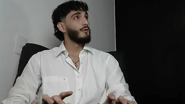 Snapshot of LovexJuxn8 chatting on 02.23.26 LovexJuxn8 online show from 02.23.26