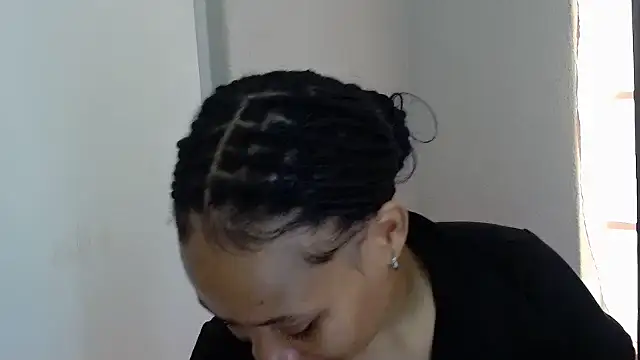 BootyCaramelxx online show from 04.12.26