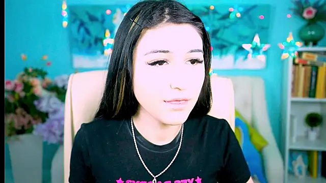 Snapshot of TerezaRobinson chatting on 02.25.26 TerezaRobinson online show from 02.25.26