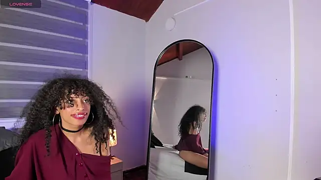 Snapshot of Tamia_25 chatting on 06.21.26 Tamia 25 online show from 06.21.26