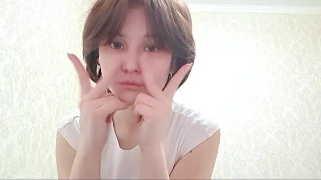 Snapshot of TrueViva chatting on 02.13.26 TrueViva online show from 02.13.26