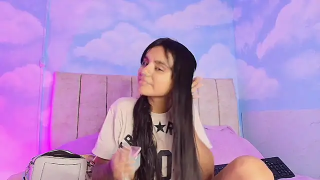 Aliclark online show from 04.16.26