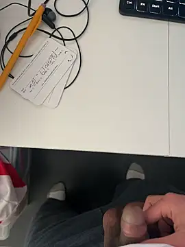 awesomemilkss online show from 04.16.26