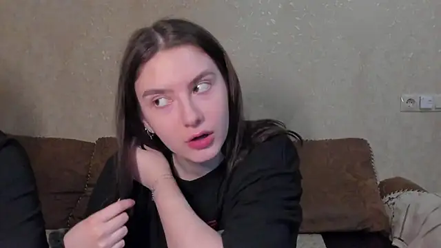 love lina muuur online show from 02.24.26