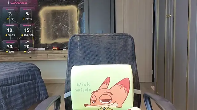 Snapshot of Alittleasaingirl chatting on 02.27.26 Alittleasaingirl online show from 02.27.26