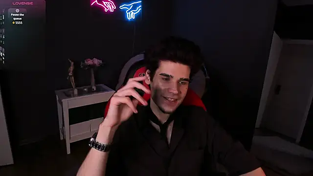 Snapshot of trevor_dreams chatting on 02.18.26 trevor dreams online show from 02.18.26