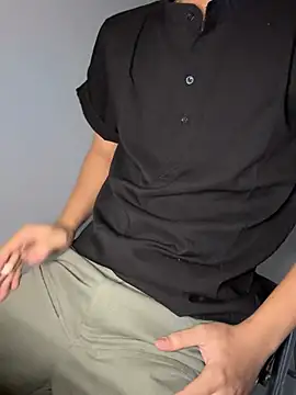 Snapshot of traidep3chan chatting on 02.13.26 traidep3chan online show from 02.13.26