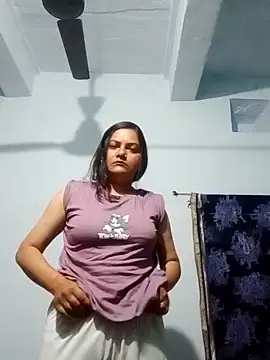 Anushka Singh0 online show from 03.05.26