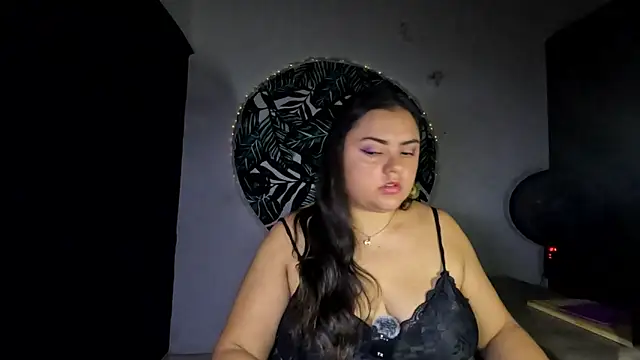 AzaraOnyx online show from 05.16.26