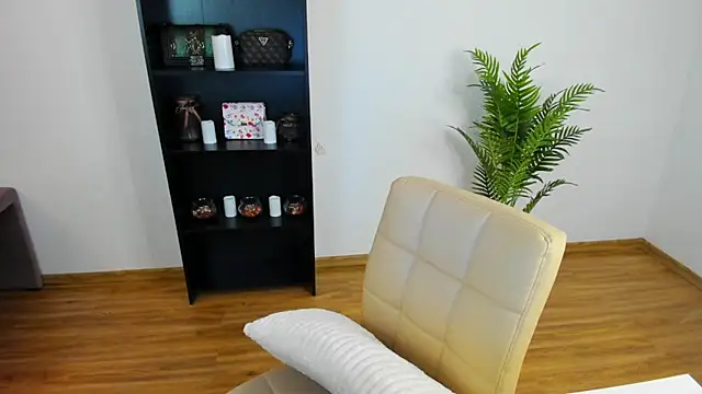 khloe starrr online show from 05.31.26