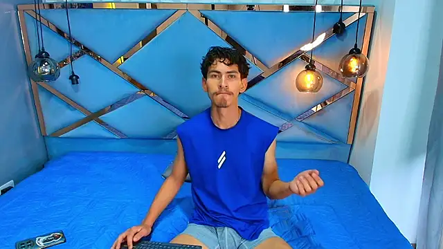 skinny jean  online show from 03.30.26