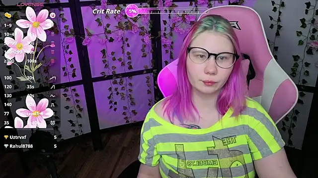 Snapshot of kitsune_little chatting on 03.23.26 kitsune little online show from 03.23.26