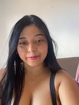 Snapshot of Emmily_hott chatting on 06.02.26 Emmily hott online show from 06.02.26