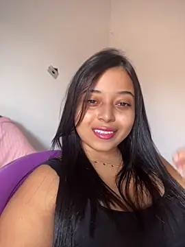 Snapshot of Emmily_hott chatting on 06.03.26 Emmily hott online show from 06.03.26