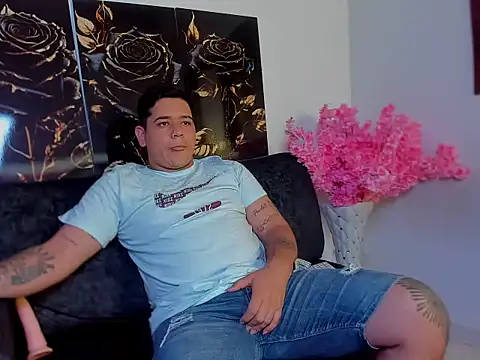 Snapshot of winy_hot chatting on 02.26.26 winy hot online show from 02.26.26