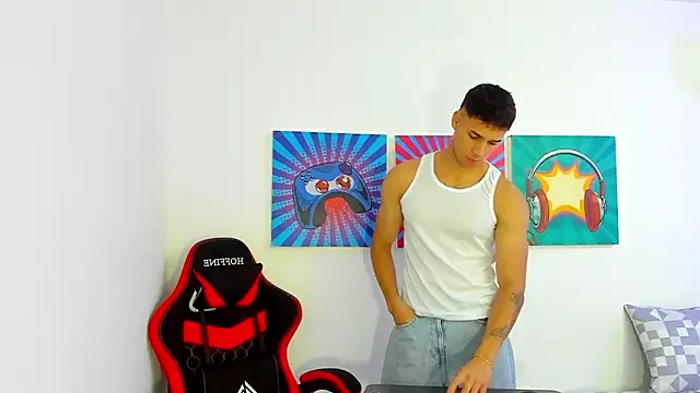 Snapshot of Thomas_walker14 chatting on 02.24.26 Thomas walker14 online show from 02.24.26