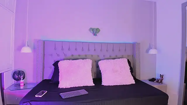 angelina honey  online show from 03.31.26