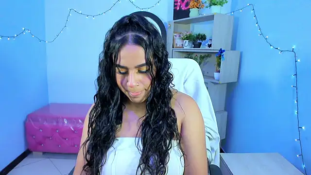 Snapshot of Scarlett_Moom chatting on 07.16.26 Scarlett Moom online show from 07.16.26