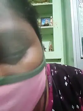 Snapshot of tamilkaviya431 chatting on 07.03.26 tamilkaviya431 online show from 07.03.26