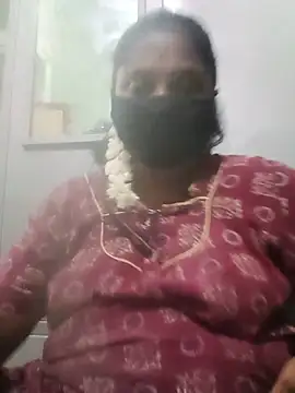 Snapshot of tamilkaviya431 chatting on 07.16.26 tamilkaviya431 online show from 07.16.26