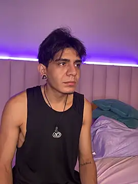 abrilandjulian online show from 04.07.26